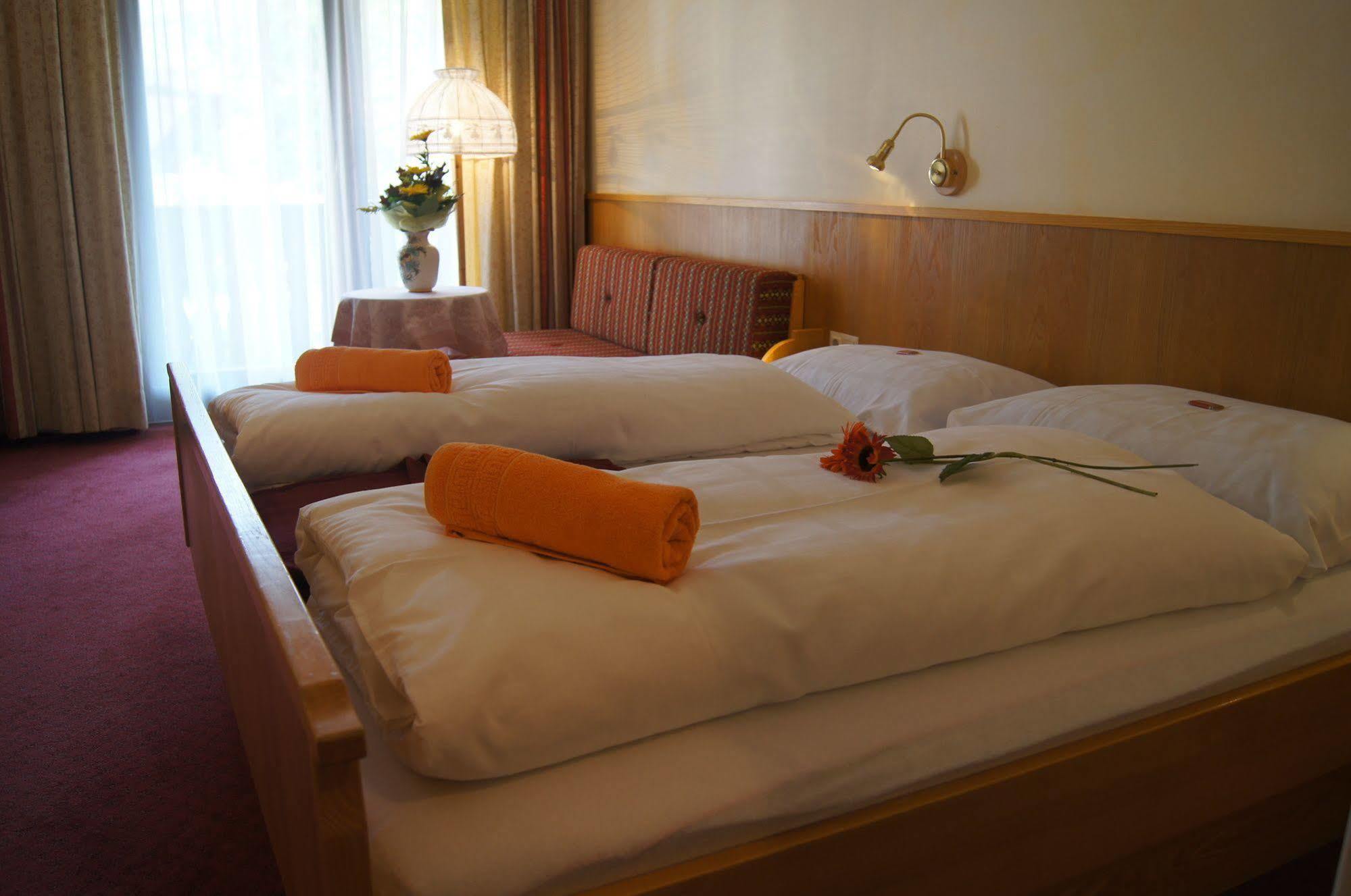 Der Troepolacherhof Hotel & Restaurant Buitenkant foto
